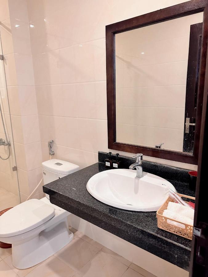 Tuan Chau - Phuong Dong Motel Ha Long Exterior foto